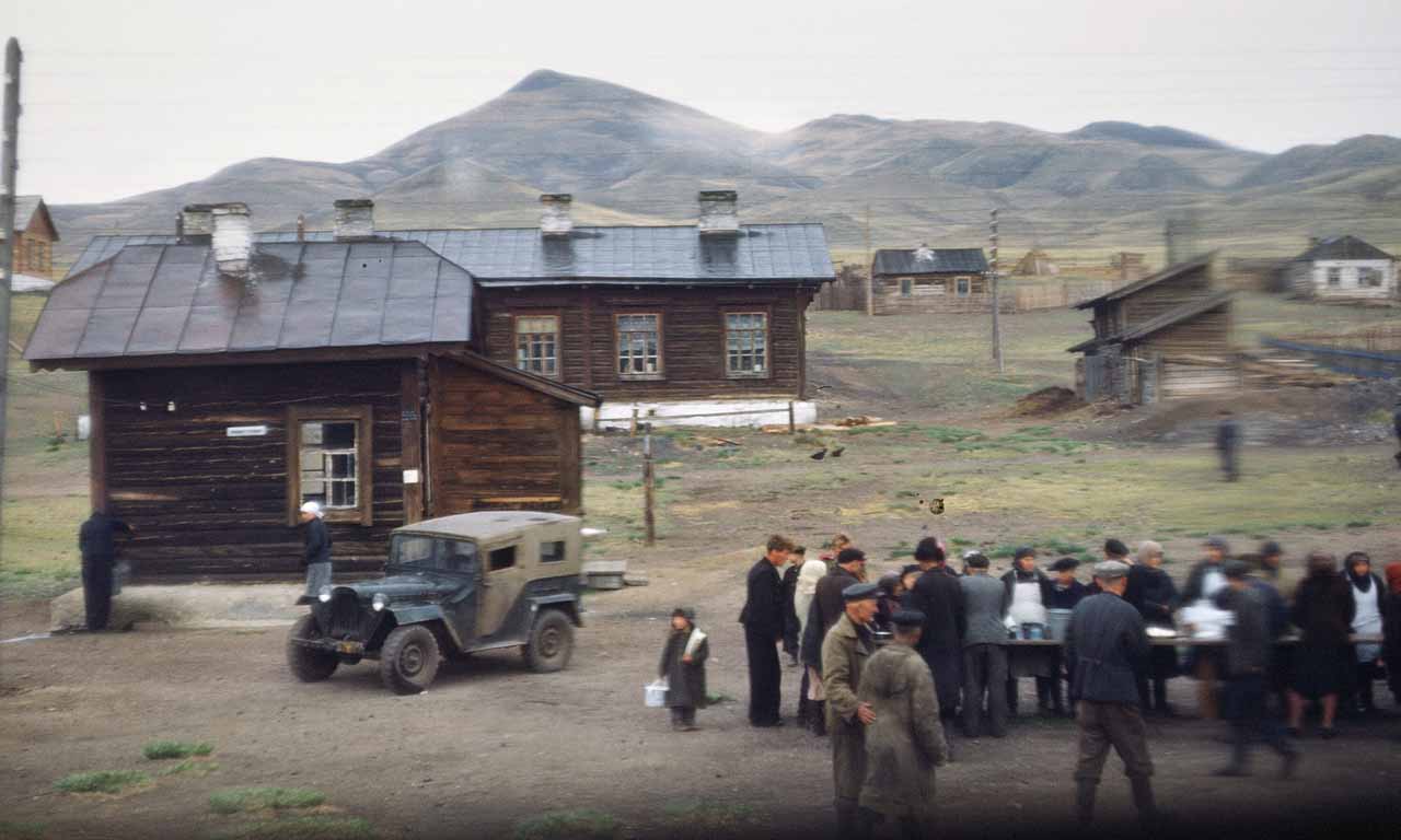 Вигляд із вікна потяга, місце невідоме