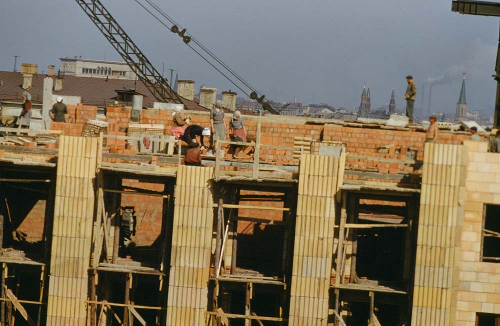 Будівництво на вулиці Чайковського, 18 (нині Новинський бульвар) у Москві