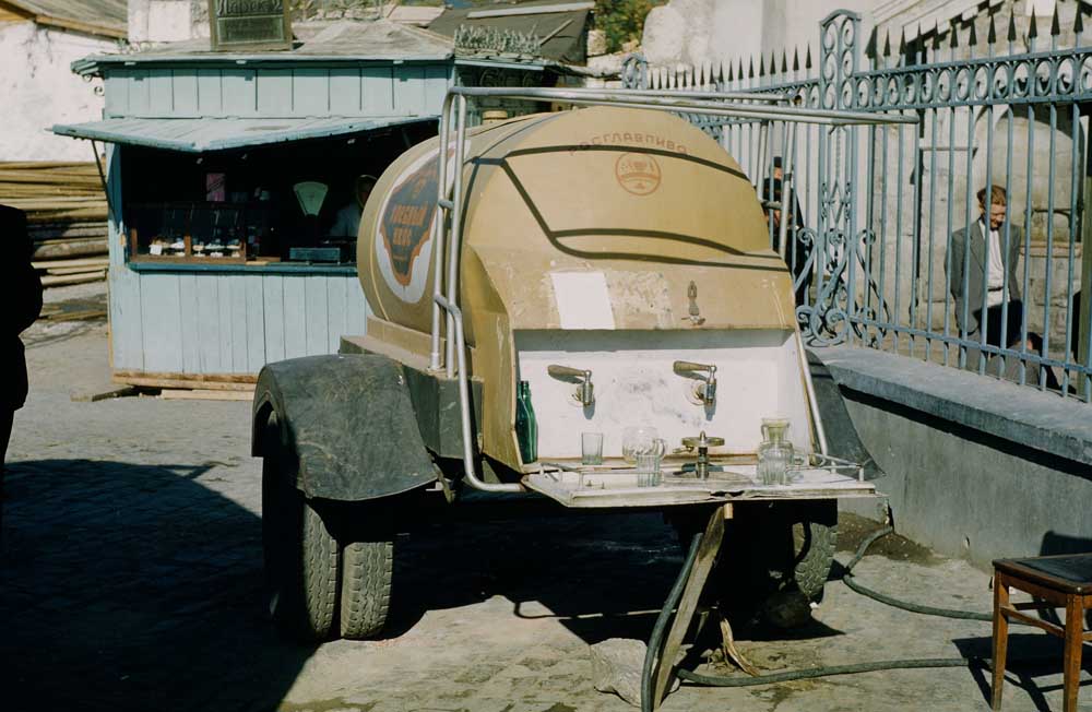 Бочка з квасом, Ялта, Крим