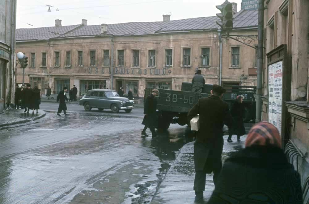 Магазин «М’ясо, риба, овочі». Місце невідоме